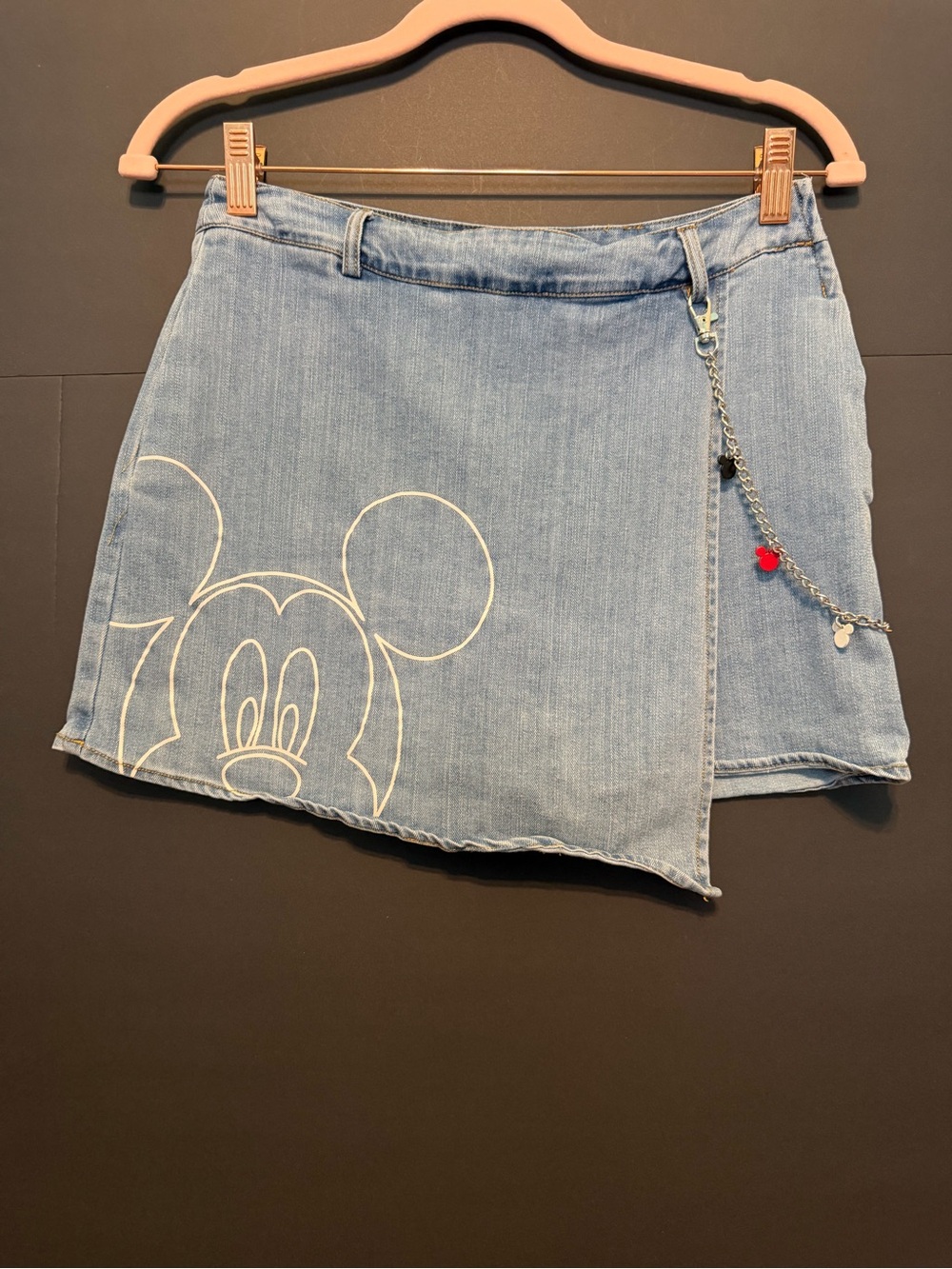 Hot Topic/ Disney Denim Wrap Skort w/ Mickey Outline and Mickey Removable Chain